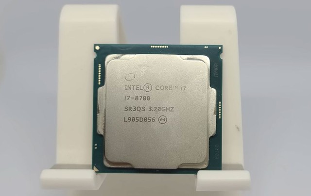 Người Nhật mua được CPU Core i7 với giá chỉ 80.000 đồng- Ảnh 2.