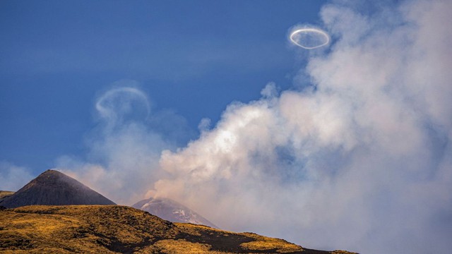 Núi lửa Etna: Bí ẩn về những vòng khói kỳ ảo và lời giải thích của khoa học- Ảnh 4.