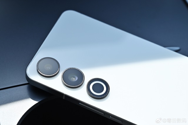 Meizu ra mắt smartphone cuối cùng: Thiết kế viền siêu mỏng, đẹp hơn Sony, chip Snapdragon 8 Gen 2, giá chỉ hơn 9 triệu đồng- Ảnh 6.
