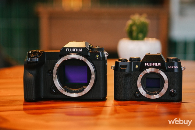 Đây là máy ảnh Fujifilm GFX100S II: Cảm biến 'to đùng' 102MP nằm trong thiết kế quen thuộc- Ảnh 4.
