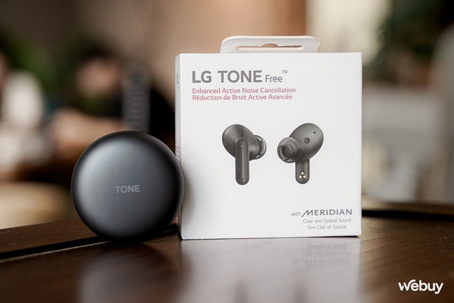 LG Tone Free FP5 giảm hơn nửa giá sau 2 năm: Âm thanh vẫn “ngon”, thiết kế nhỏ gọn, tiếc nhất chống ồn kém hơn hẳn tai đời mới- Ảnh 1.