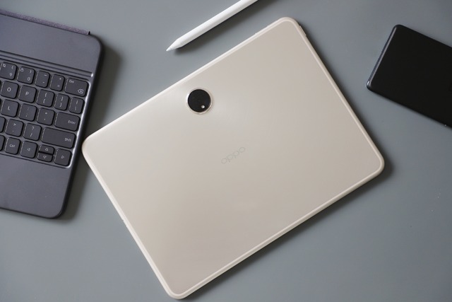 OPPO sắp ra mắt máy tính bảng cao cấp cạnh tranh iPad Pro: Thiết kế đẹp, chip Snapdragon 8 Gen 3, màn hình 12 inch, sạc 67W- Ảnh 1.