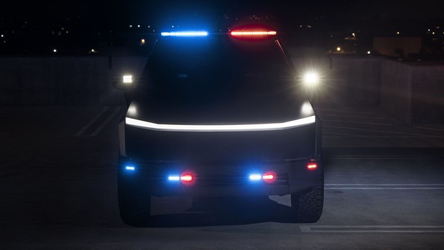 Tesla Cybertruck 'biến hình' sẽ được cung cấp cho các tổ chức cảnh sát Mỹ vào cuối năm nay!- Ảnh 2.