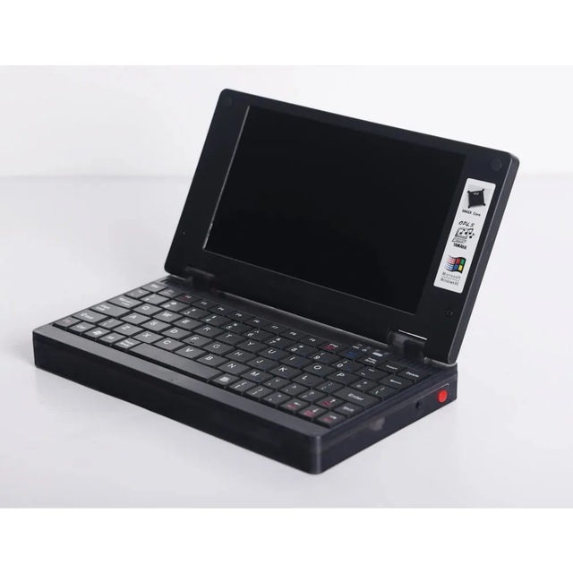 2024 rồi nhưng hãng này vừa ra mắt laptop mới 100% chạy Windows 3.11 và Windows 95- Ảnh 2.