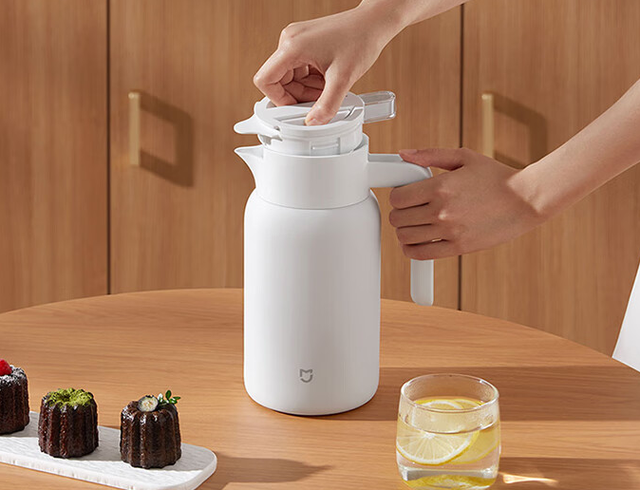 Xiaomi ra mắt bình nước giữ nhiệt: Dung tích 1.5L và 2L, thép 316L cao cấp, giữ nhiệt tới 12 giờ, giá 350.000 đồng- Ảnh 1.