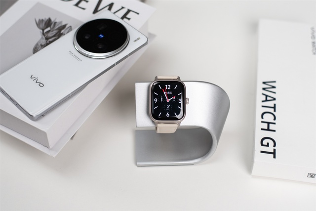Lại xuất hiện đồng hồ giống Apple Watch: Hỗ trợ eSIM, pin 21 ngày, tích hợp AI, giá chỉ 2,8 triệu đồng- Ảnh 3.