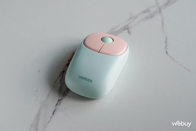 Dùng thử chuột Bluetooth Ugreen: Màu đẹp lạ, nút yên tĩnh, pin 3 tháng, cách cắm sạc người dùng Apple Magic Mouse muốn cũng không có- Ảnh 2.