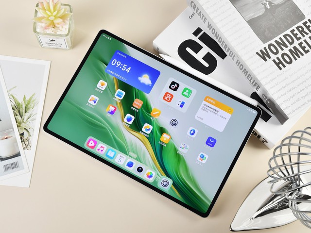 Cận cảnh mẫu máy tính bảng OLED 12 inch mỏng nhẹ như iPad Pro M4, chip Snapdragon 8s Gen 3 mạnh mẽ mà giá chỉ hơn 10 triệu đồng- Ảnh 6.