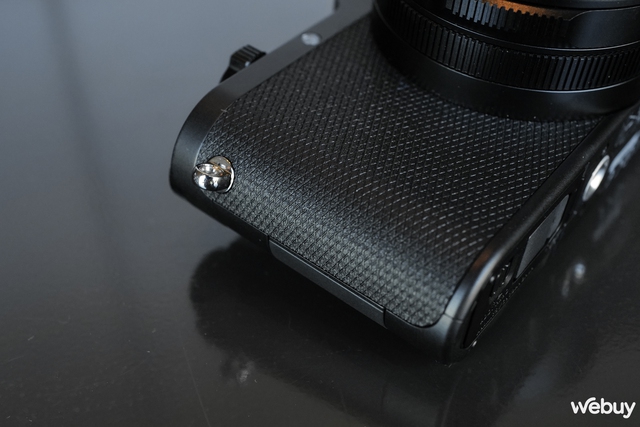 Trên tay Leica D-Lux 8: Máy ảnh compact cao cấp, nhìn giống Leica Q và giá bán tới gần 50 triệu Đồng- Ảnh 3.