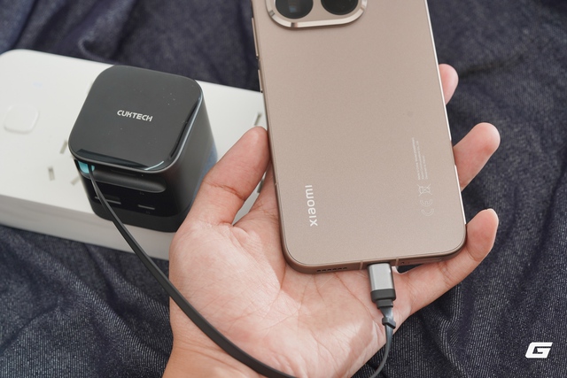 Xiaomi có củ sạc 67W mới: Thiết kế nhỏ gọn, có cáp rút tích hợp, giá sale 600.000 đồng- Ảnh 10. Xiaomi có củ sạc 67W mới: Thiết kế nhỏ gọn, có cáp rút tích hợp, giá sale 600.000 đồng- Ảnh 10.