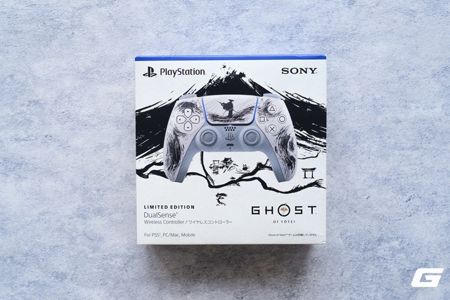 Cận cảnh DualSense Ghost of Yotei Black Limited Edition: Chiếc tay cầm nghệ thuật nhất mà Sony từng tạo ra- Ảnh 1.