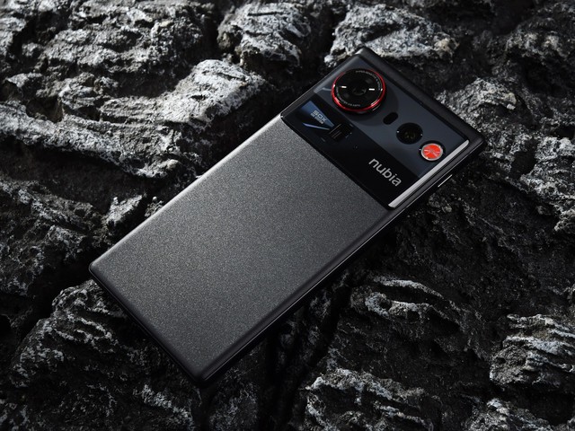Smartphone vừa chơi game mượt, vừa chụp ảnh đẹp là đây: Chip Snapdragon 8 Elite Gen 5, camera lắp được ống kính rời, pin 7.200mAh nhưng giá thì  Smartphone vừa chơi game mượt, vừa chụp ảnh đẹp là đây: Chip Snapdragon 8 Elite Gen 5, camera lắp được ống kính rời, pin 7.200mAh nhưng giá thì
