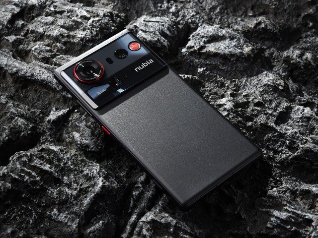 Smartphone vừa chơi game mượt, vừa chụp ảnh đẹp là đây: Chip Snapdragon 8 Elite Gen 5, camera lắp được ống kính rời, pin 7.200mAh nhưng giá thì  Smartphone vừa chơi game mượt, vừa chụp ảnh đẹp là đây: Chip Snapdragon 8 Elite Gen 5, camera lắp được ống kính rời, pin 7.200mAh nhưng giá thì