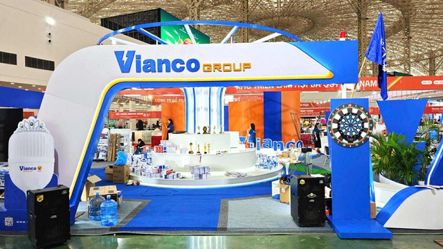 Lần đầu người tiêu dùng được tự so sánh mức tiết kiệm điện của bóng đèn tại hội chợ VIEE 2025- Ảnh 1. Lần đầu người tiêu dùng được tự so sánh mức tiết kiệm điện của bóng đèn tại hội chợ VIEE 2025- Ảnh 1.