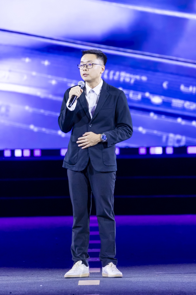 Những khoảnh khắc ấn tượng tại lễ trao giải Better Choice Awards 2025: Bữa tiệc thị giác đầy màu sắc của nghệ thuật và công nghệ- Ảnh 2.