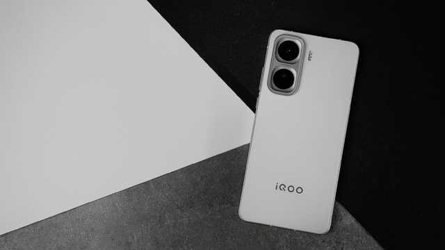 vivo ra mắt điện thoại chip Snapdragon 8 Elite, pin 7.500mAh giá rẻ nhất thế giới- Ảnh 1. vivo ra mắt điện thoại chip Snapdragon 8 Elite, pin 7.500mAh giá rẻ nhất thế giới- Ảnh 1.