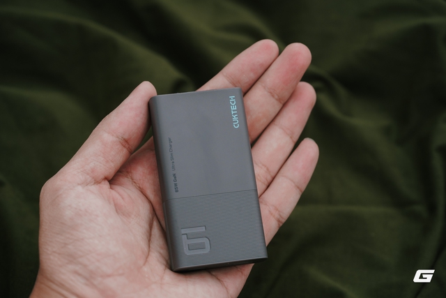 Giờ cái gì cũng phải mỏng nhẹ mới thích: Dùng thử củ sạc nhanh Xiaomi siêu mỏng, công suất 65W mà sạc được tận 2 thiết bị - Ảnh 3.