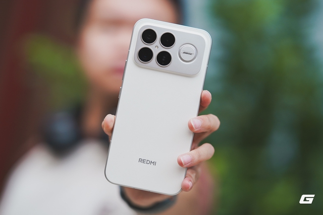 Chi tiết điện thoại "Pro Max" của Xiaomi: Chip Snapdragon 8 Elite Gen 5 rẻ nhất, pin 7.560mAh, giá chỉ 15 triệu - Ảnh 2.