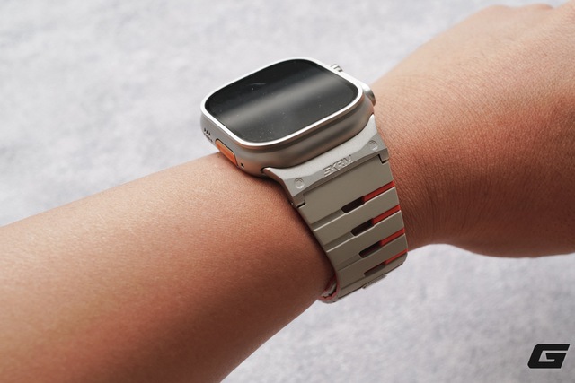 Dùng thử bộ dây đeo Apple Watch từ nhà UNIQ và Skinarma: Ba phong cách, ba trải nghiệm khác nhau - Ảnh 26.