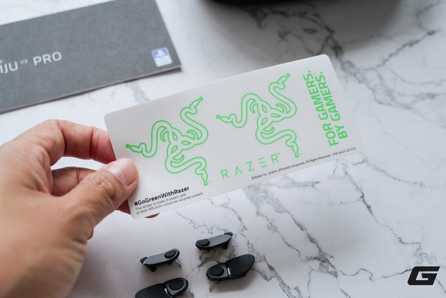 Razer Raiju V3 Pro: Cần analog TMR và nút “click chuột” đưa độ chính xác lên đỉnh cao cho game thủ yêu thích chất “PlayStation” - Ảnh 5.