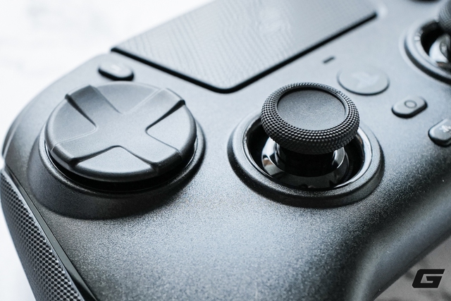 Razer Raiju V3 Pro: Cần analog TMR và nút “click chuột” đưa độ chính xác lên đỉnh cao cho game thủ yêu thích chất “PlayStation” - Ảnh 12.