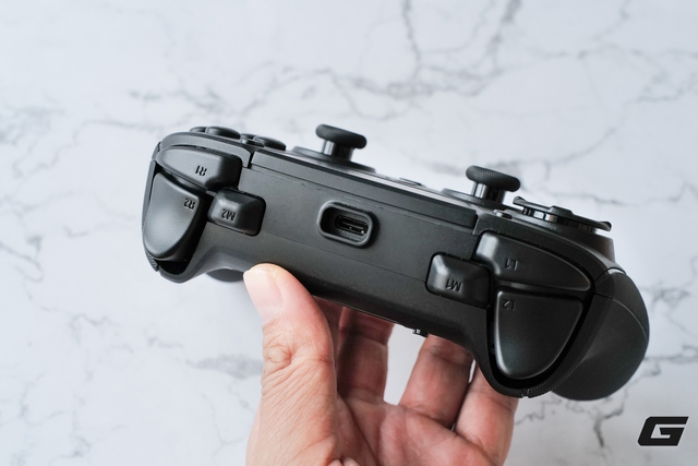 Razer Raiju V3 Pro: Cần analog TMR và nút “click chuột” đưa độ chính xác lên đỉnh cao cho game thủ yêu thích chất “PlayStation” - Ảnh 13.