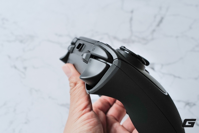 Razer Raiju V3 Pro: Cần analog TMR và nút “click chuột” đưa độ chính xác lên đỉnh cao cho game thủ yêu thích chất “PlayStation” - Ảnh 22.