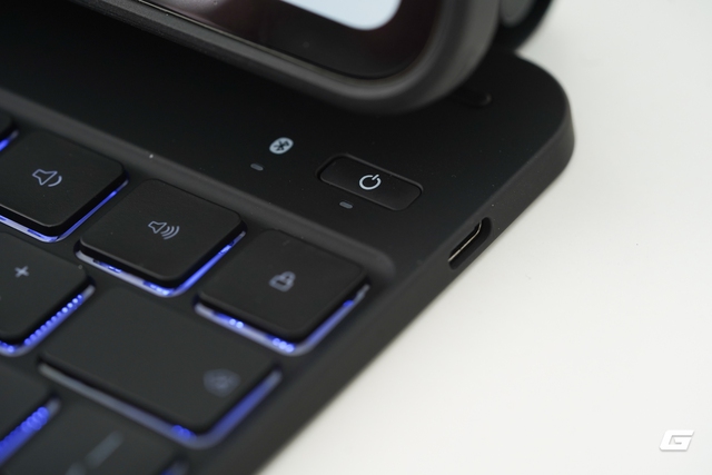 Bỏ Magic Keyboard, tôi thử biến iPad Pro M4 thành workstation với chiếc bàn phím này và kết quả vượt kỳ vọng! - Ảnh 12.