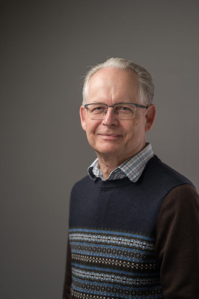 Một nhà vật lý đã tính toán những gì sẽ xảy ra nếu một lỗ đen nhỏ đi qua cơ thể bạn - Ảnh 1.