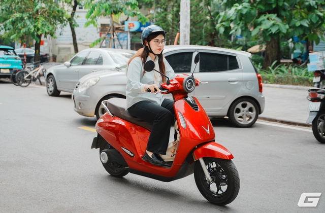 Người dùng phổ thông bắt đầu chuyển sang xe máy điện: Giải pháp tiết kiệm hay khởi đầu cho thay đổi lâu dài? - Ảnh 2.
