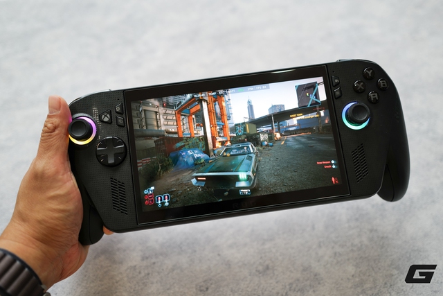 Một th&aacute;ng c&ugrave;ng ROG Xbox Ally X: Phần cứng đỉnh cao, phần mềm tiến gần giấc mơ "Xbox cầm tay" - Ảnh 3.