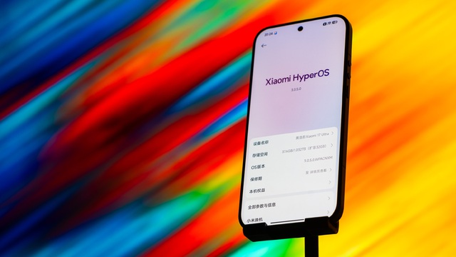 Ảnh thực tế điện thoại si&ecirc;u zoom, si&ecirc;u camera gi&aacute; 26 triệu đồng của Xiaomi vừa ra mắt: C&oacute; một chi tiết mang từ iPhone 4 sang, liệu bạn c&oacute; để &yacute;? - Ảnh 6.