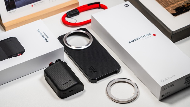 Ảnh thực tế điện thoại si&ecirc;u zoom, si&ecirc;u camera gi&aacute; 26 triệu đồng của Xiaomi vừa ra mắt: C&oacute; một chi tiết mang từ iPhone 4 sang, liệu bạn c&oacute; để &yacute;? - Ảnh 9.