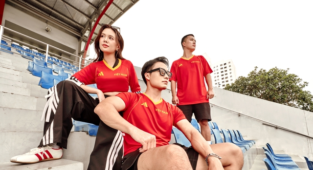 adidas ra mắt áo "Việt Nam Đồng Sắc" - biểu tượng tinh thần cổ vũ đoàn thể thao Việt Nam tại SEA Games 33 - Ảnh 2.