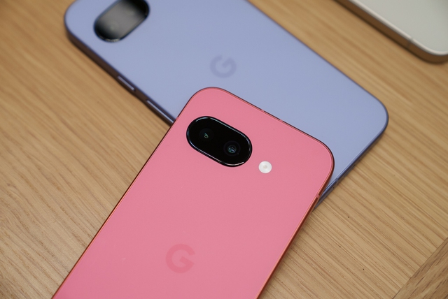 Google ra mắt Pixel 9A: Chip Tensor G4, camera kép 48MP, pin 5.100mAh, giá "rẻ" chỉ hơn 12 triệu đồng- Ảnh 5.