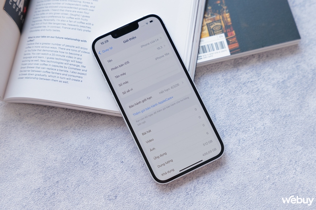 Mở hộp iPhone 16e chính hãng VN/A và những điều bất ngờ: Có lẽ chỉ Apple mới dám làm điều này!- Ảnh 19.