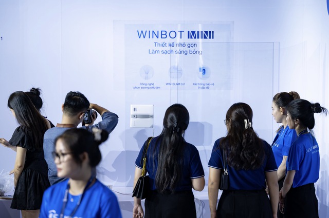 Ra mắt robot lau kính Ecovacs Winbot Mini: Hút dính 7500Pa, phun sương siêu âm, nhận diện vật cản, giá sale từ 7.65 triệu- Ảnh 2. Ra mắt robot lau kính Ecovacs Winbot Mini: Hút dính 7500Pa, phun sương siêu âm, nhận diện vật cản, giá sale từ 7.65 triệu- Ảnh 2.