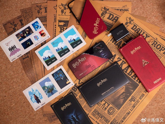 Xiaomi lại có điện thoại mới cho Potterheads: Thiết kế đậm chất Hogwarts, phụ kiện Harry Potter không thiếu món nào, có cả AI "Nón Phân Loại" cực xịn, giá chưa tới 8 triệu đồng- Ảnh 11. Xiaomi lại có điện thoại mới cho Potterheads: Thiết kế đậm chất Hogwarts, phụ kiện Harry Potter không thiếu món nào, có cả AI "Nón Phân Loại" cực xịn, giá chưa tới 8 triệu đồng- Ảnh 11.