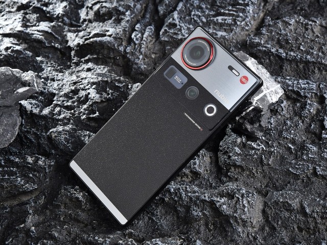 nubia Z70S Ultra ra mắt: Chip Snapdragon 8 Elite, camera có nút chụp riêng, pin 6.600mAh, sở hữu một tính năng mà 99% smartphone ngày nay không có- Ảnh 1. nubia Z70S Ultra ra mắt: Chip Snapdragon 8 Elite, camera có nút chụp riêng, pin 6.600mAh, sở hữu một tính năng mà 99% smartphone ngày nay không có- Ảnh 1.