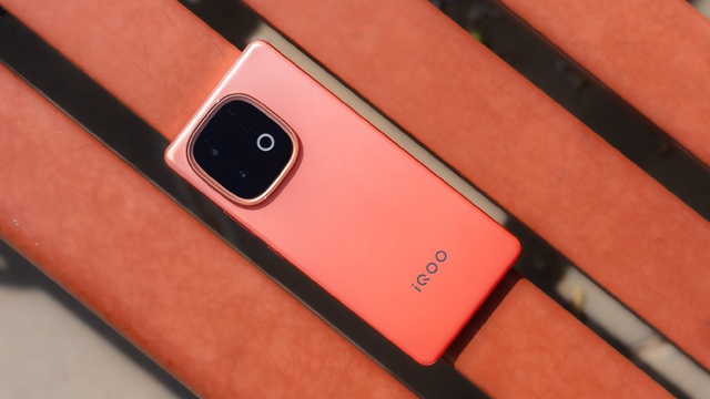 Đây là "đối thủ" của REDMI Turbo 4 Pro: Cùng dùng chip Snapdragon 8s Gen 4, có pin 7.000mAh, giá đều 7,1 triệu đồng nhưng hóa ra có một lý do cực kỳ đáng mua!- Ảnh 2. Đây là "đối thủ" của REDMI Turbo 4 Pro: Cùng dùng chip Snapdragon 8s Gen 4, có pin 7.000mAh, giá đều 7,1 triệu đồng nhưng hóa ra có một lý do cực kỳ đáng mua!- Ảnh 2.