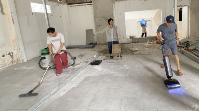 Admin Tinh Tế đem máy lau hút khô ướt ra công trường đấu với máy chuyên dụng: "Kèo" nào thắng?- Ảnh 3. Admin Tinh Tế đem máy lau hút khô ướt ra công trường đấu với máy chuyên dụng: "Kèo" nào thắng?- Ảnh 3.