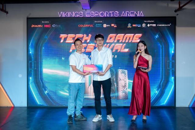 Tech&Game Festival Colorful 2025: Bước vào “Cổng dịch chuyển số” giữa lòng Hà Nội- Ảnh 4. Tech&Game Festival Colorful 2025: Bước vào “Cổng dịch chuyển số” giữa lòng Hà Nội- Ảnh 4.
