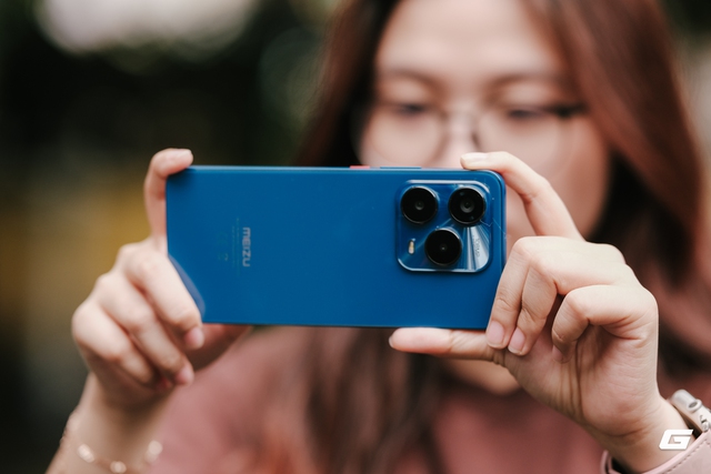 Trên tay điện thoại giá rẻ nhưng dùng "ngon" của Meizu: Mặt lưng kính, màn hình đẹp, giao diện mượt- Ảnh 16. Trên tay điện thoại giá rẻ nhưng dùng "ngon" của Meizu: Mặt lưng kính, màn hình đẹp, giao diện mượt- Ảnh 16.