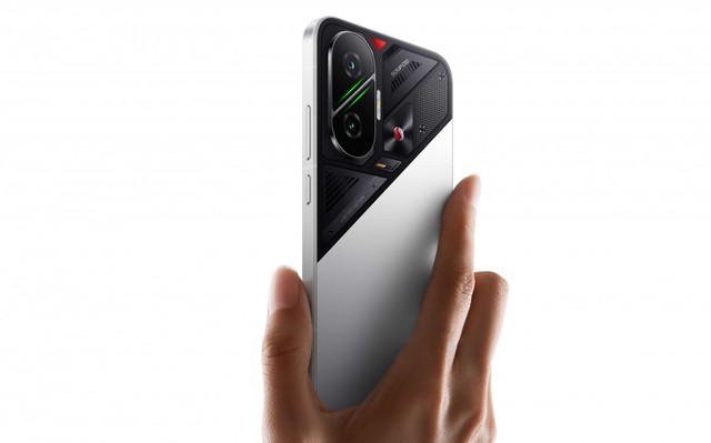 Xiaomi ra mắt POCO F7: Thiết kế đẹp, chip Snapdragon 8s Gen 4, pin 6.500mAh, giá hơn 8 triệu đồng- Ảnh 3. Xiaomi ra mắt POCO F7: Thiết kế đẹp, chip Snapdragon 8s Gen 4, pin 6.500mAh, giá hơn 8 triệu đồng- Ảnh 3.