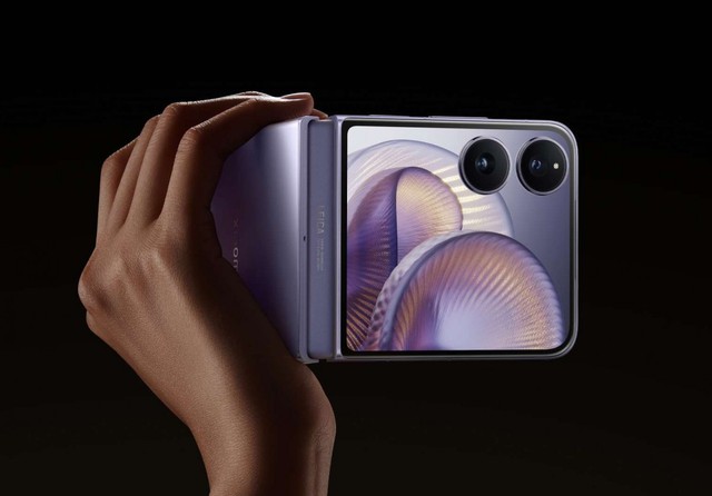 Xiaomi nâng cấp MIX Flip 2: Màn hình lớn hơn, thêm camera góc siêu rộng, pin lớn, giá không đổi- Ảnh 9. Xiaomi nâng cấp MIX Flip 2: Màn hình lớn hơn, thêm camera góc siêu rộng, pin lớn, giá không đổi- Ảnh 9.