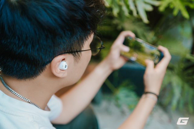 SteelSeries GameBuds khiến tôi vượt qua định kiến "cày rank là phải dùng tai nghe dây"- Ảnh 14. SteelSeries GameBuds khiến tôi vượt qua định kiến "cày rank là phải dùng tai nghe dây"- Ảnh 14.