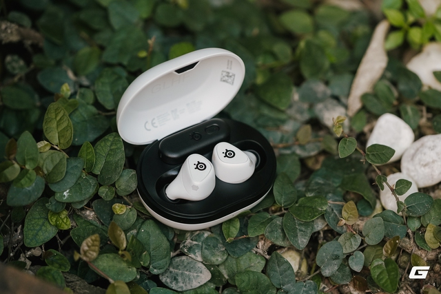 SteelSeries GameBuds khiến tôi vượt qua định kiến "cày rank là phải dùng tai nghe dây"- Ảnh 2. SteelSeries GameBuds khiến tôi vượt qua định kiến "cày rank là phải dùng tai nghe dây"- Ảnh 2.