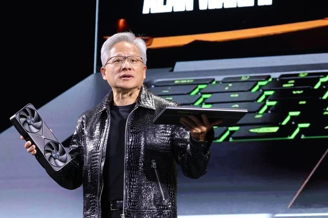 Đưa Nvidia đạt vốn hóa 4.200 tỷ USD, CEO Jensen Huang đã làm việc căng tới mức nào? Tỷ phú công nghệ thừa nhận chừng nào làm được việc này mới thực sự cân bằng cuộc sống và công việc- Ảnh 1. Đưa Nvidia đạt vốn hóa 4.200 tỷ USD, CEO Jensen Huang đã làm việc căng tới mức nào? Tỷ phú công nghệ thừa nhận chừng nào làm được việc này mới thực sự cân bằng cuộc sống và công việc- Ảnh 1.