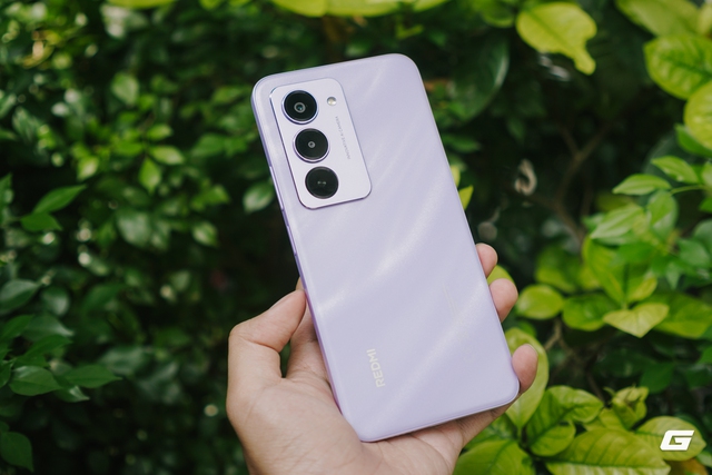 Điện thoại Xiaomi pin 7.000mAh dùng 3 ngày không cần sạc khiến tôi "ngã ngửa": Thiết kế đẹp, có một thứ cực kỳ đáng tiền mà giá thì chỉ hơn 4 triệu đồng- Ảnh 7.