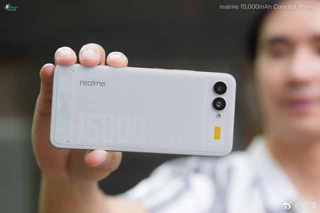realme giới thiệu concept điện thoại pin 15.000mAh: Thiết kế đẹp mỏng nhẹ, dùng cả tuần không cần sạc- Ảnh 3.